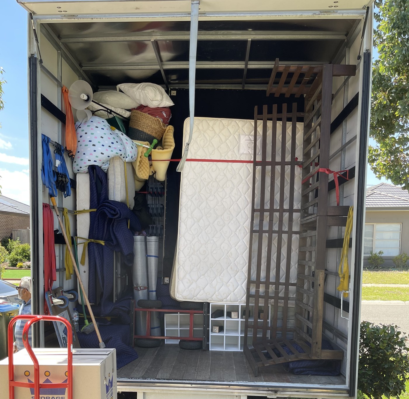 10 tonne JD Movers truck loaded with boxes mattress and household items for a Melbourne to Boronia utilities checklist move